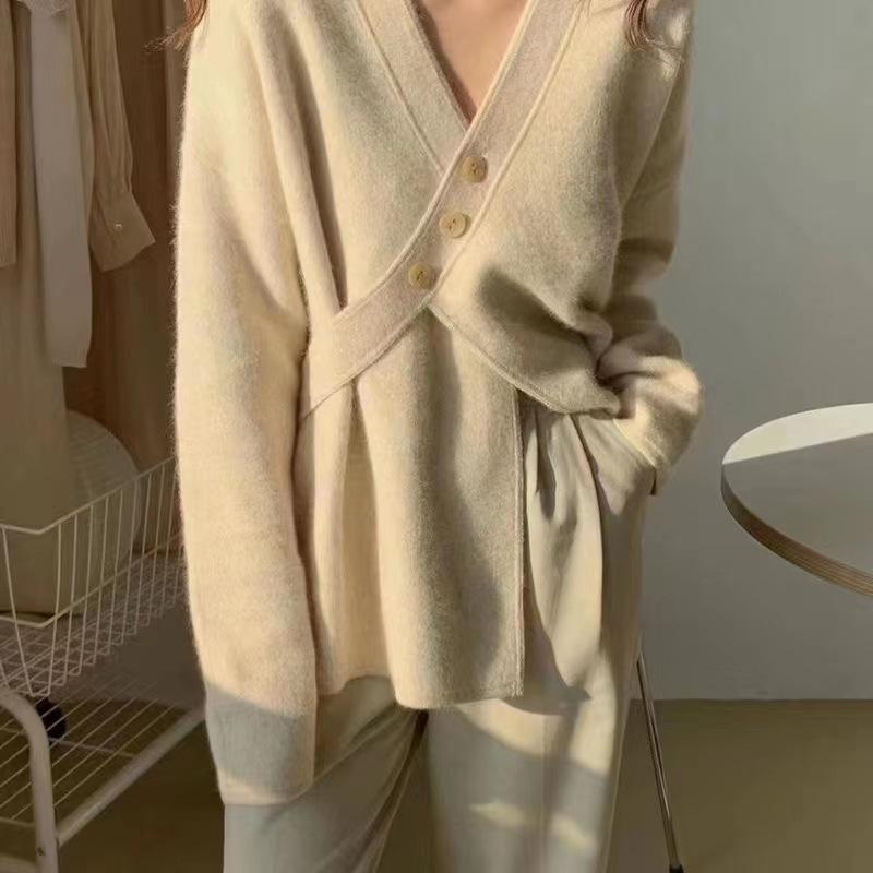 Milk blue soft waxy lazy wind gentle sweater cardigan women's autumn and winter new design knitted coat
