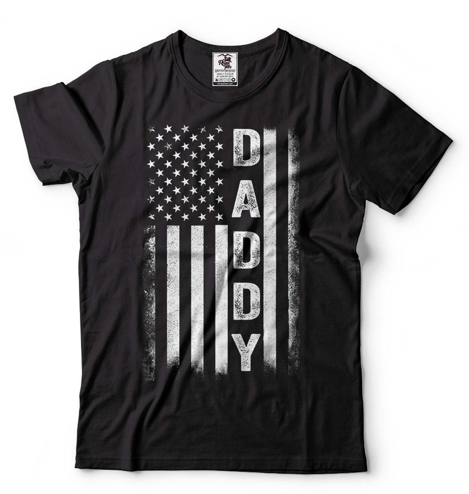 Mens Daddy T-Shirt Daddy USA Flag Tee USA Patriotic T-Shirt Father s Day Dad Shirt Father s Day Gifts Daddy Shirts For Him Dad Daddy Father 2XL