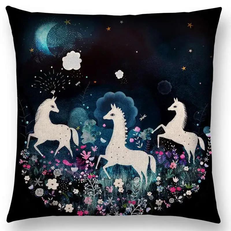Norrsken Häst Blommor Blad Soffa Kasta Kudde Fodral Träd Blommig Trädgård Magisk Dröm Fantasi Natt Räv Rådjur Enhörning Kuddfodral