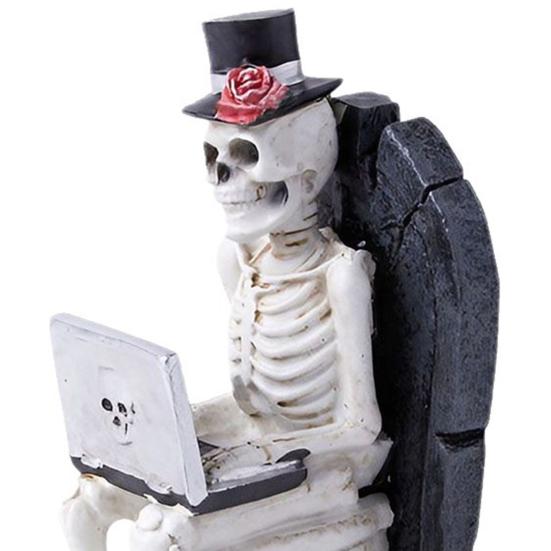 Creative Skeleton Ornament Funny Halloween Desktop Decoration Horror Theme Office Prank Props Gift for Programmers