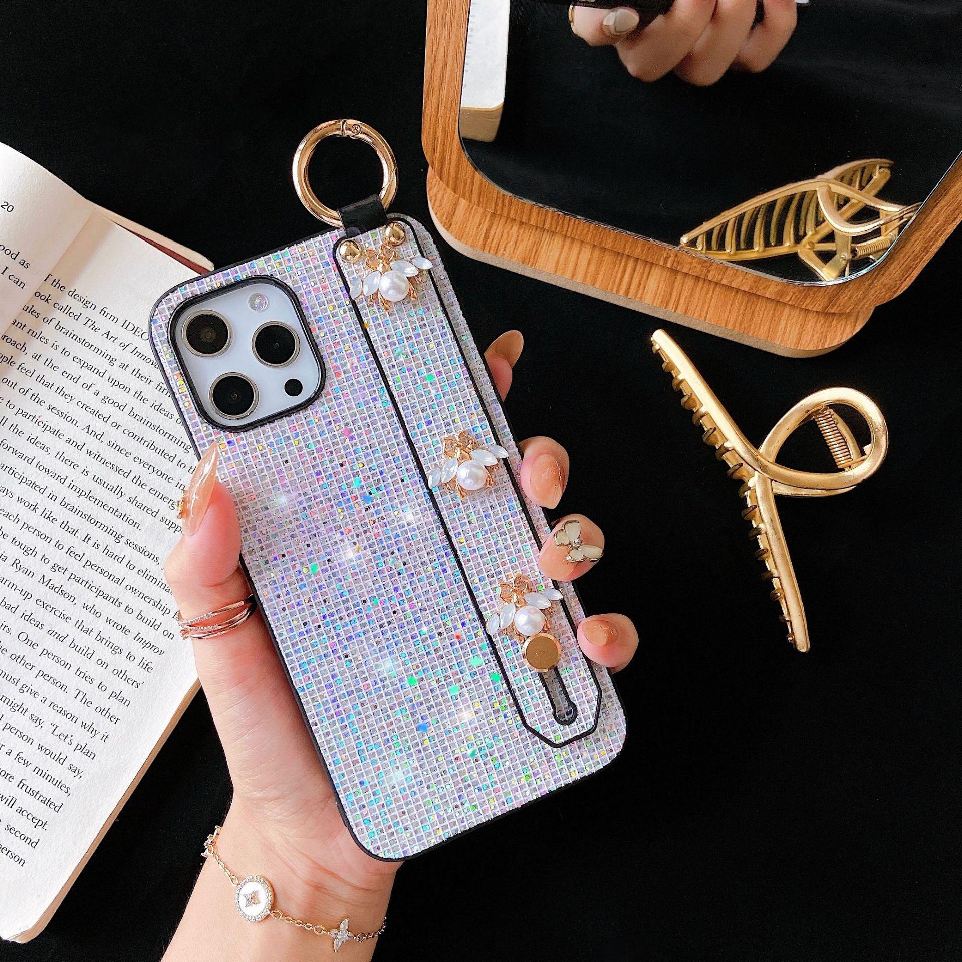 

Glitter Sequin Phone Case For Iphone16Pro Apple 15Plus Pearl Wristband Xsmax Bee Soft iPhone 6/6S