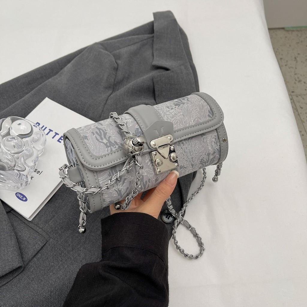 

Fashionable New Chinese Style Womens Small Crossbody Chain Bag In Trendy Pink Gray And White With Versatile Design Gray