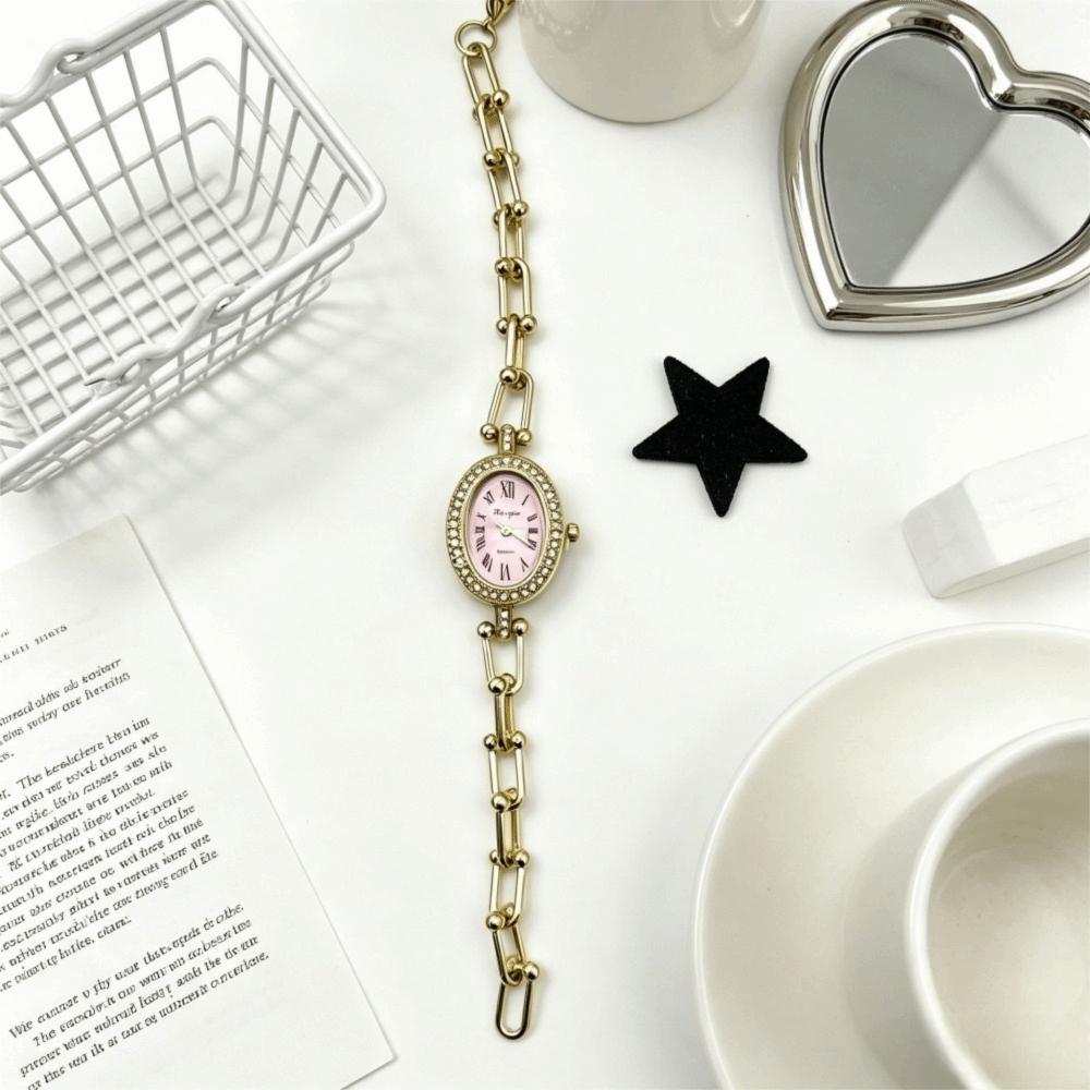 

Elegant Ladies Watch U-Shape Clasp Design Bracelet Watch Vintage Wristwatch G