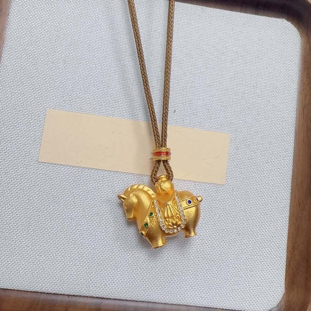 Luxury Zodiac Horse Necklace Rhinestone Golden Horse Pendant New Year Blessing