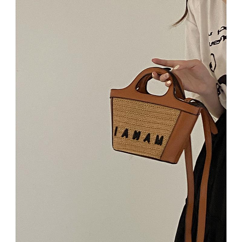 

Новые летние сумки Ins Woven, модные и трендовые сумки ручной работы из соломы, сумки-корзины для овощей Niche Design, универсальные