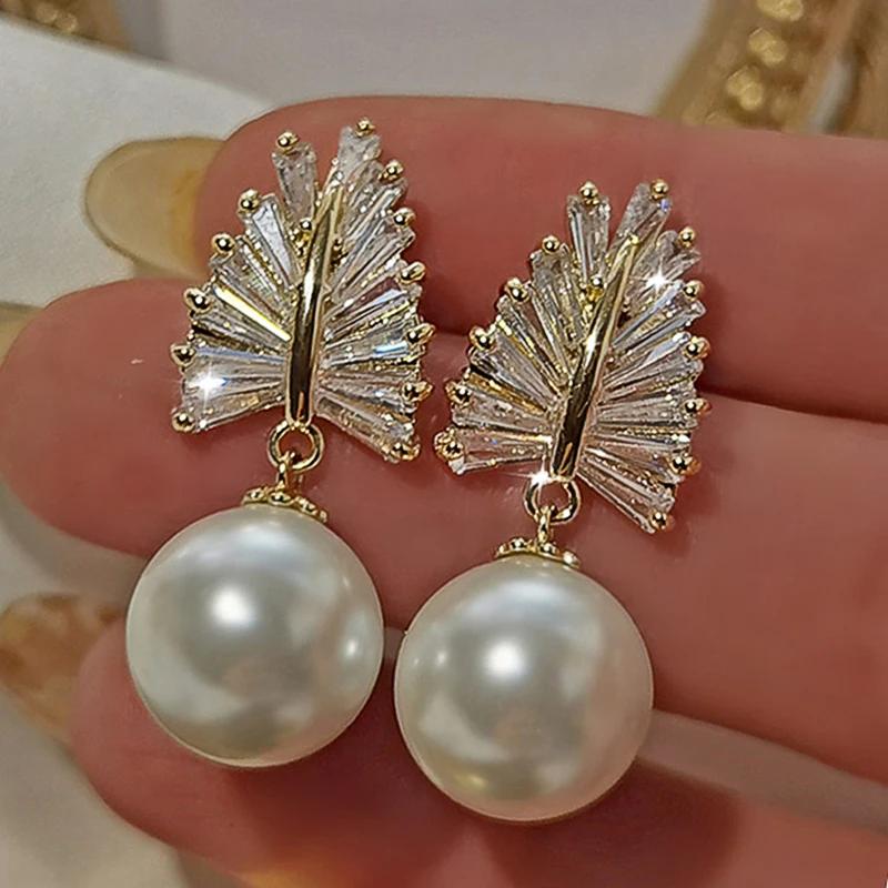 Huitan New Trend Imitation Pearl Dangle Earring for Women Luxury Silver Bling Cubic Zirconia Fashion Elegant Lady Jewelry