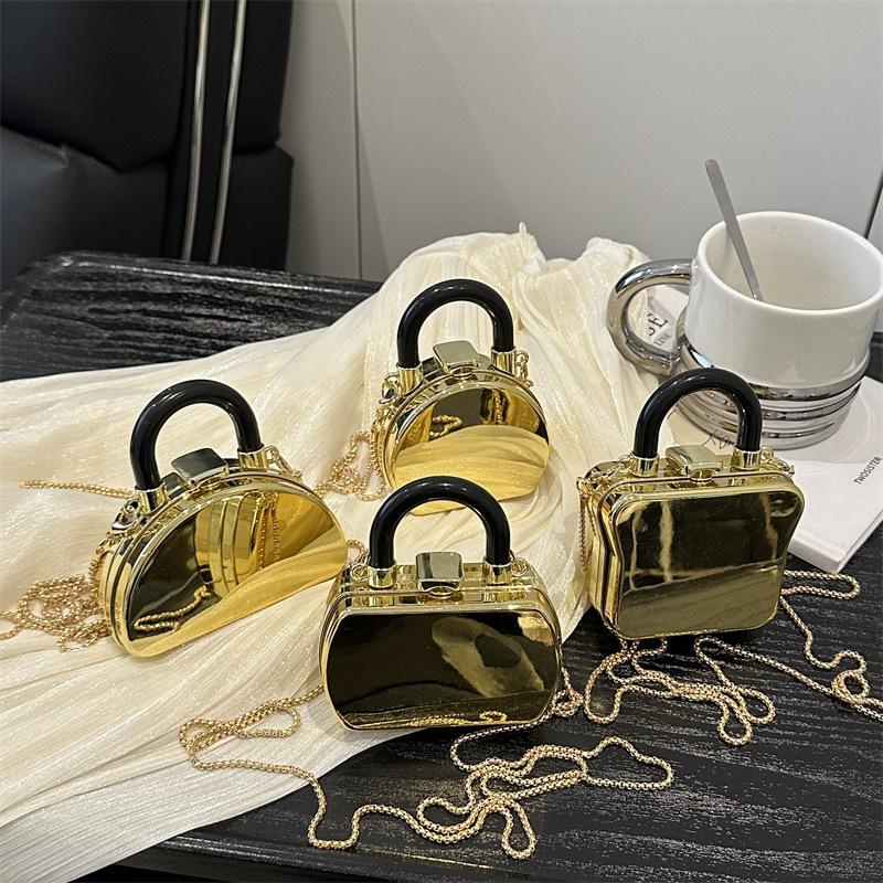 Mini Glossy Red Envelope 2025 New European and American Fashion Niche Shoulder Bag Women's Versatile Acrylic Box Bag
