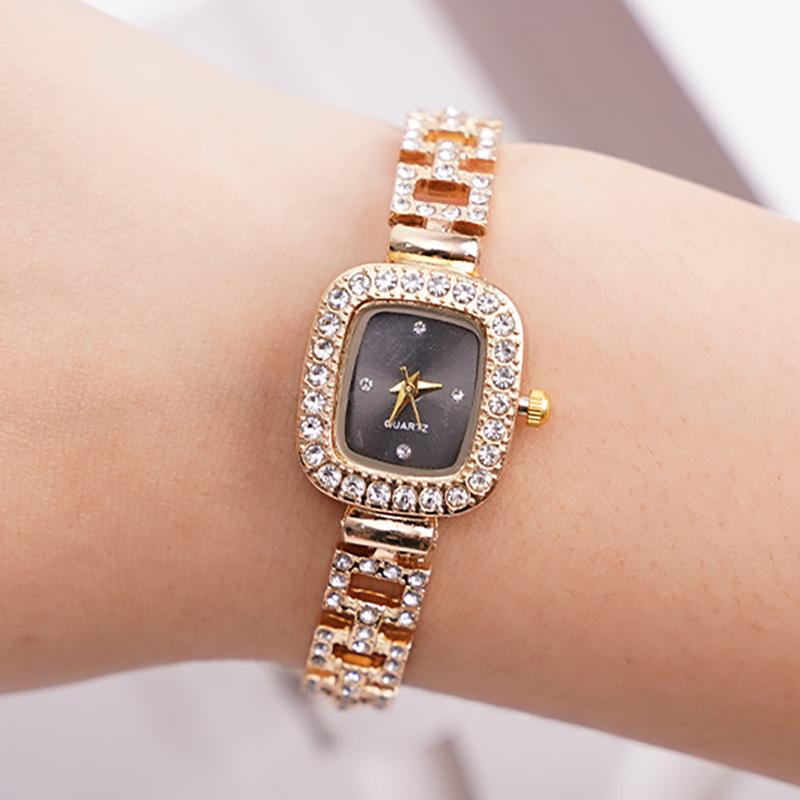 Cross-border new small square bracelet pull women's watch free adjustment square chain diamond set small ladies quartz watch