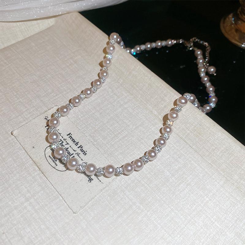 Rose Pearl Bead Necklace Set French Niche Light Luxury Collarbone Chain High-End New Necklace