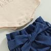 Sommeroutfit für Babymädchen Einfarbiges Strick-Römerchen mit Neckholder zum Binden, Jeansshorts mit Gürtel, Stirnband, 3-teiliges Kleidungsset