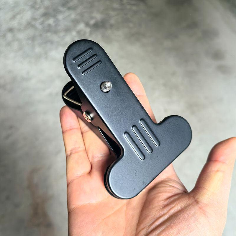 Universal Metal Phone Clamp Stand for Desktop Broadcasting