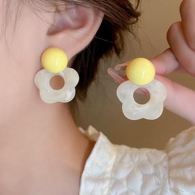 Summer Salt-Hued Floral Earrings for Women - Chic and Versatile Design
