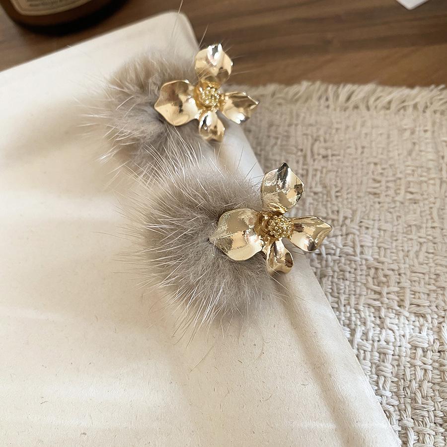 Flower hairball pendant earrings autumn and winter temperament earrings light luxury niche commuter versatile earrings women