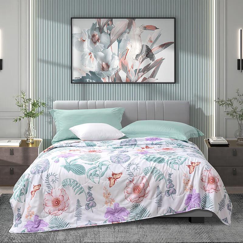 FUANNA Cloud Stream Dream Seven-Hole Antibacterial Summer Quilt