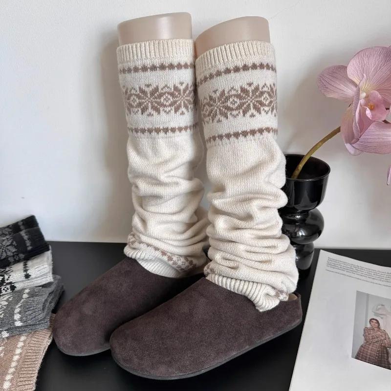 2025 New Autumn and Winter Korean Women's Socks Stacked Socks Knitted Snowflakes Slimming and Warm Calf Sleeves