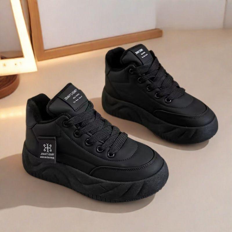 Kids’ Fleece-Lined Non-Slip Bread Shoes 2025 – Thick-Sole, Casual, Versatile, Autumn/Winter German Training Sneakers.