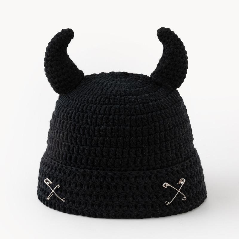 

Women Woolen Hats Autumn Winter Little Devil Horns Halloween Personalized Pins Hip-hop Knitted Hats Men Outdoor Wear Caps чёрный