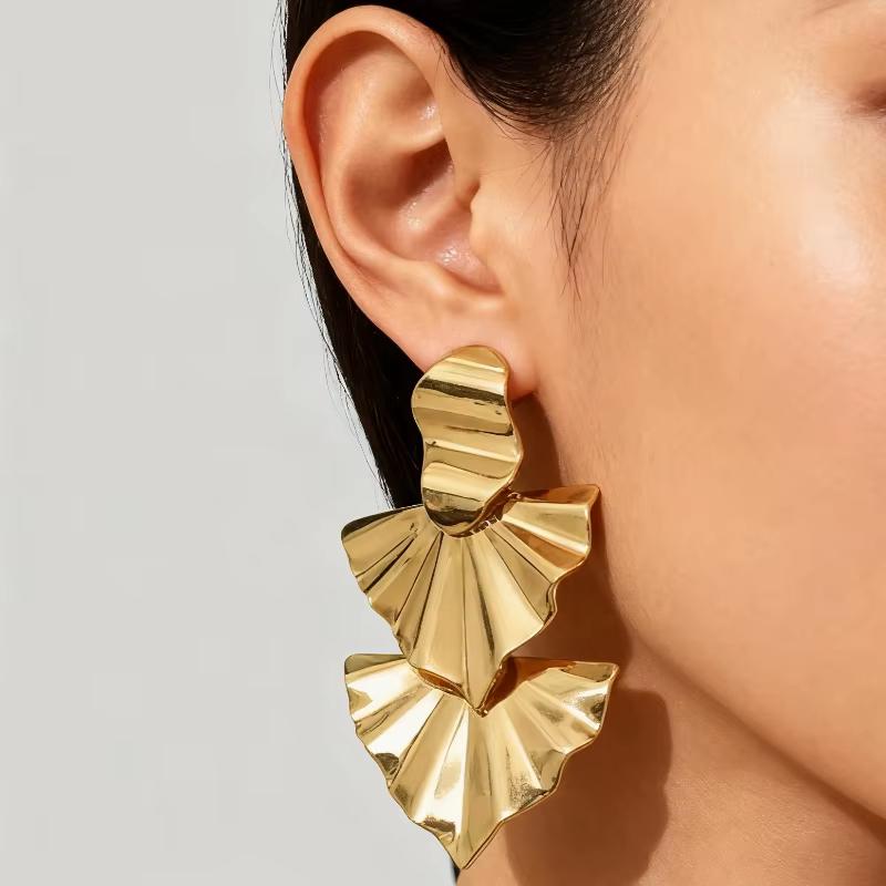 

Новые Преувеличенные Женские Подвесные Серьги Золотистый Металл Трехслойные Подвески Неровные Складки Веер Висячие Серьги