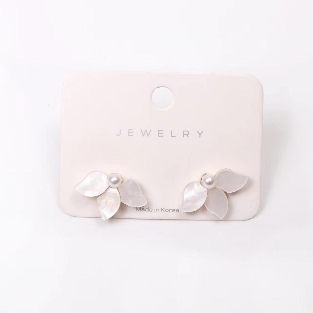 S925 Silver White Shell Petal Stud Earrings - Retro, High-End Design for Women