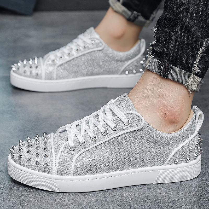 2025 autumn new men's shoes fashion casual shoes personalized rivets trendy shoes spirit guy men's board shoes youth single shoes