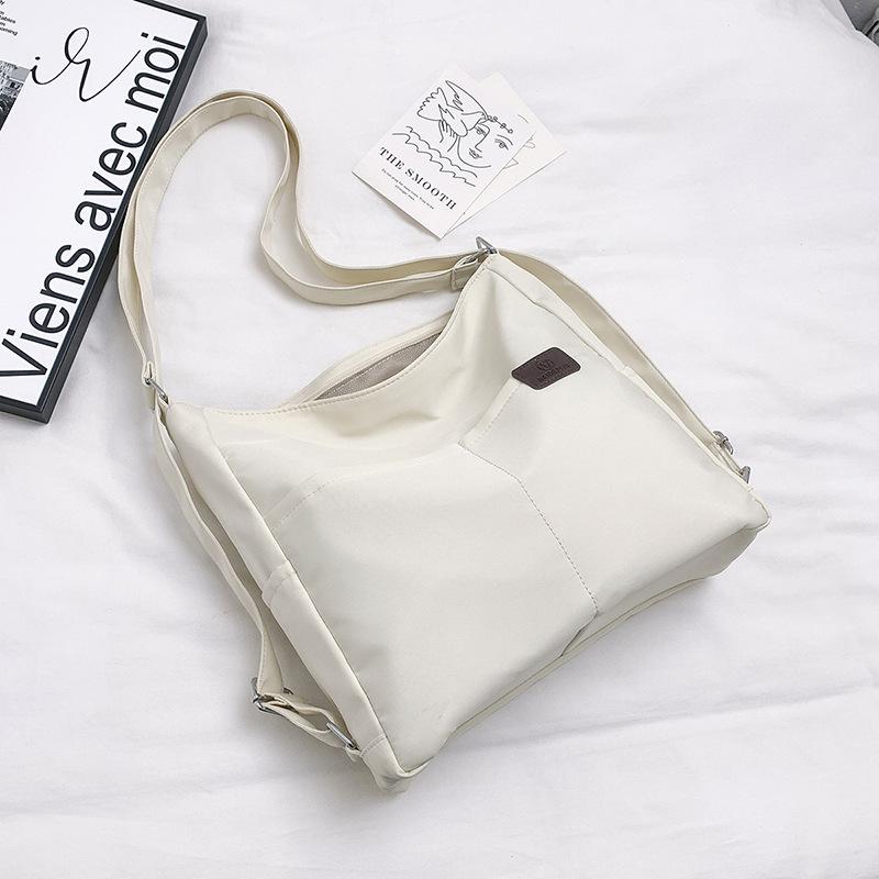 2025 new large-capacity leisure bag women's trend niche design tote bag light leisure foreign personality backpack