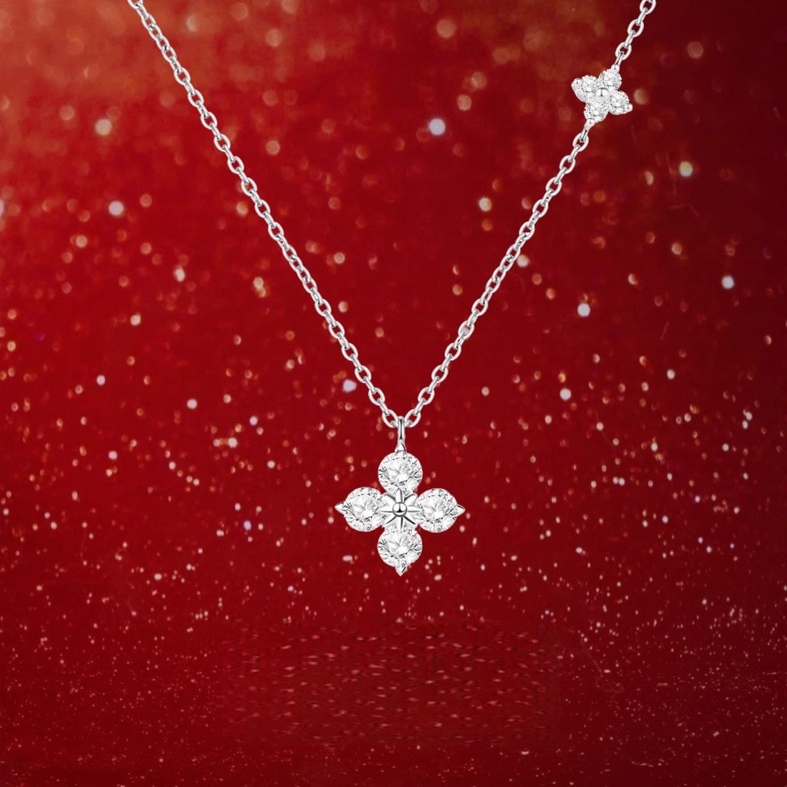 Four-leaf Clover Necklace for Women Light Luxury Clavicle Chain New High-end Neck Chain