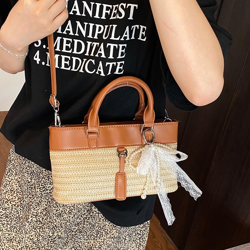 Trend Messenger Women's Bag 2025 Summer Niche Design Korean Version Versatile Handbag Straw Bucket Shoulder Bag