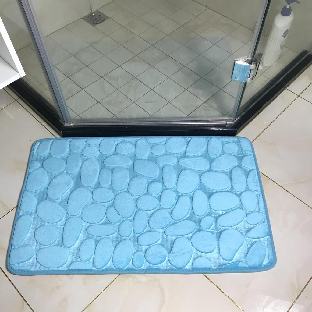 Pebble Embossed Water-Absorbing Anti-Slip Bathroom Floor Mat