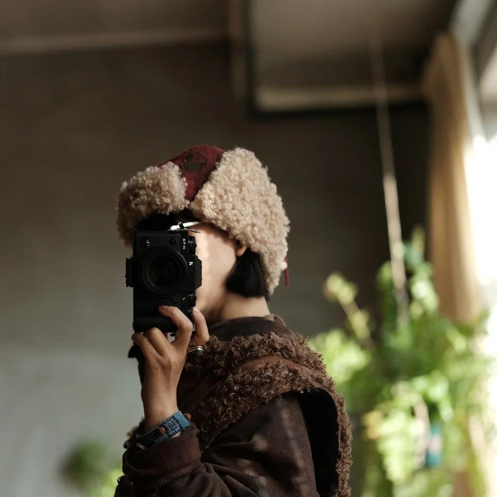 Johnature Women Vintage Corduroy Hat Red Floral Warm Patchwork Wool Winter Bomber Hats
