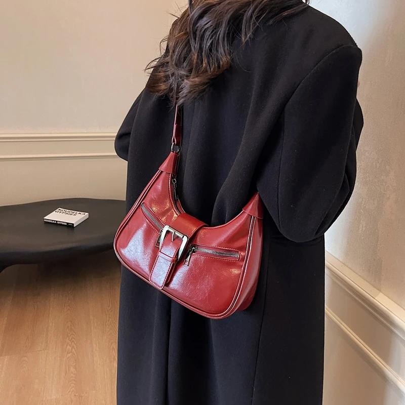 2024 Design cu centură de iarnă Y2K Design retro Geantă de mână mică din piele PU Genți de mână de modă pentru femei Geantă de umăr la tendință