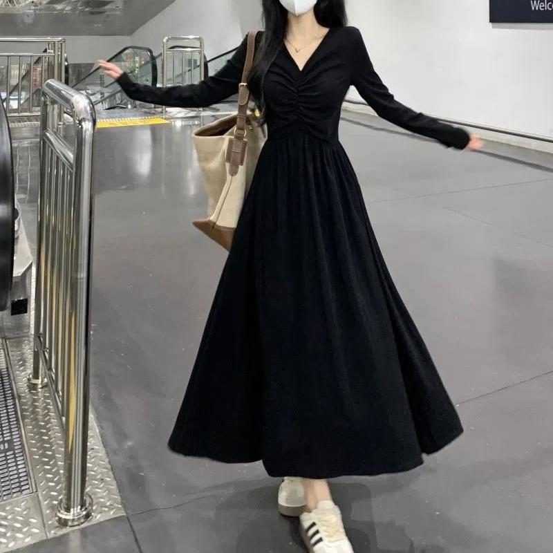French Style Fashion Dresses Sping New Women Solid V-Neck Pleated Temperament Long Sleeve Slim Mid-length A-line Corset Dress