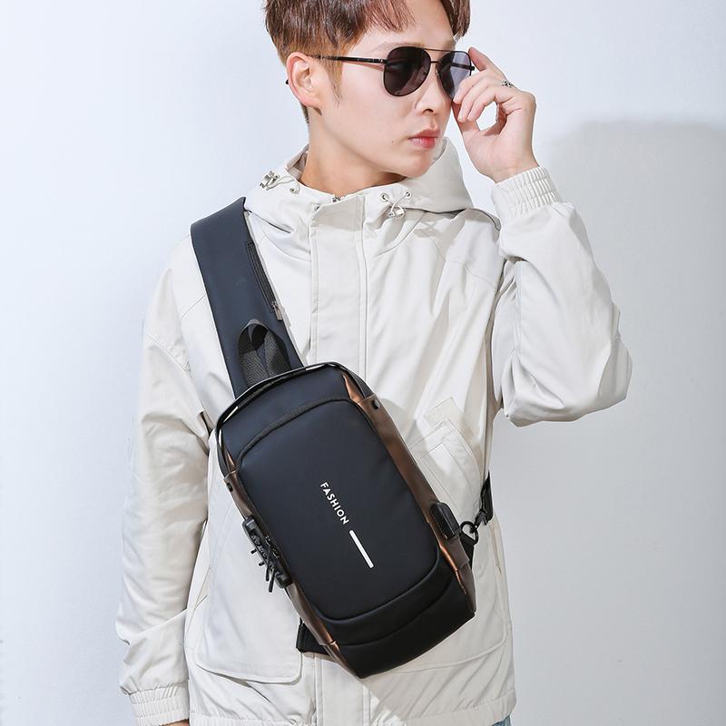 Męska wielofunkcyjna antykradzieżowa torba na ramię USB Crossbody Bag Travel Sling Bag Pack Messenger Pack Chest Bag