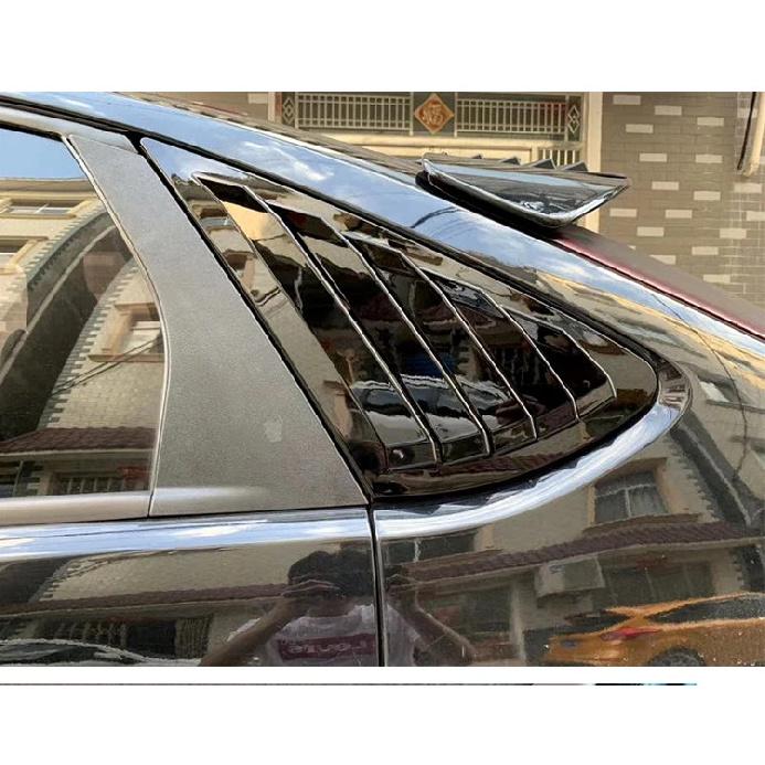 Triangle louver shark gill shaped rear window decorative window vent for Ford Focus MK2 2005-2013 hatchback 4D