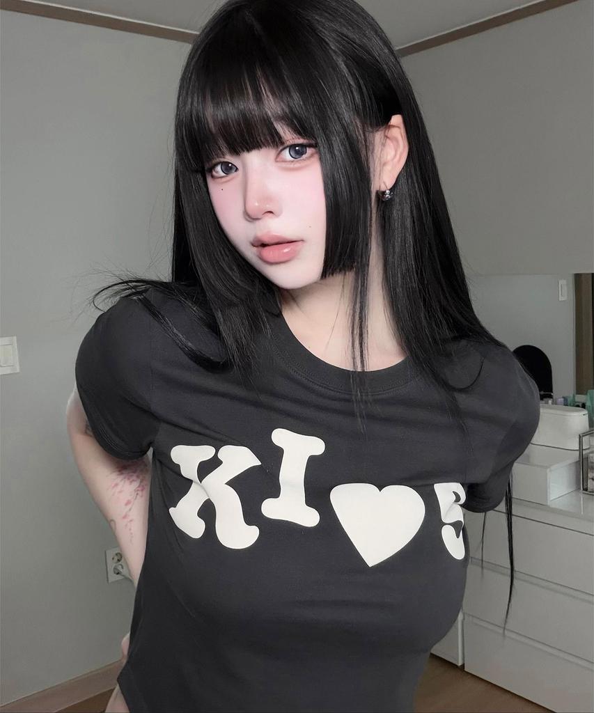 Kimseupeulesikoteunmakes Bumpy Kiss Logo T-Shirt Charcoal
