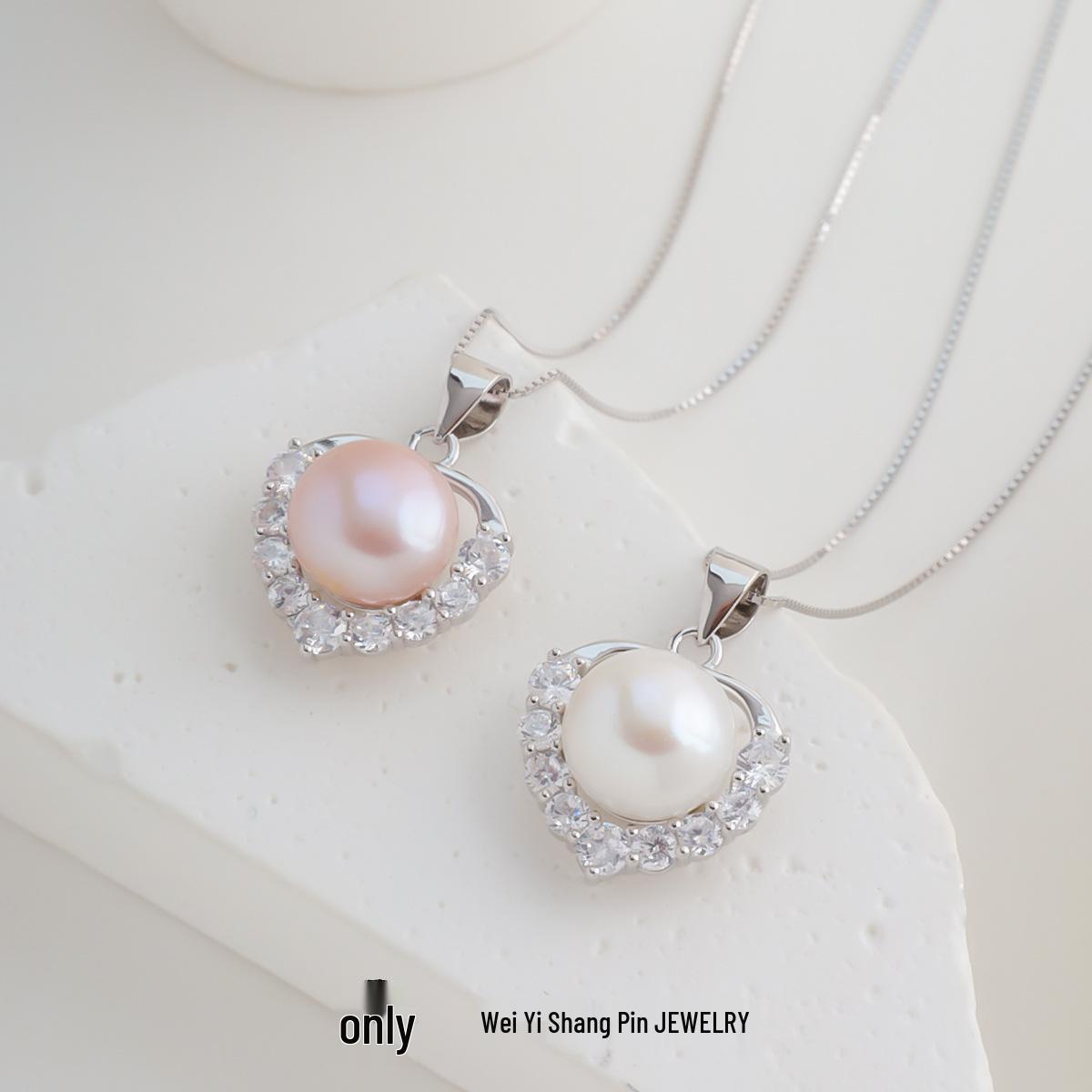 

S925 Sterling Silver Heart Pendant Necklace with Freshwater Pearl, Light Luxury Clavicle Chain