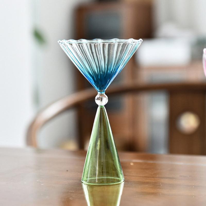 Eleganta vinglas Färgstarka cocktailglas Köksservis Unikt glas Lämpligt för gåvor och heminredning