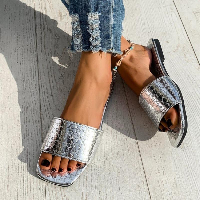 Fashion Women's Fashion Flat Sandals Summer New Square Head Open Toe Soft Sole Anti-slip Wear-resistant Slippers