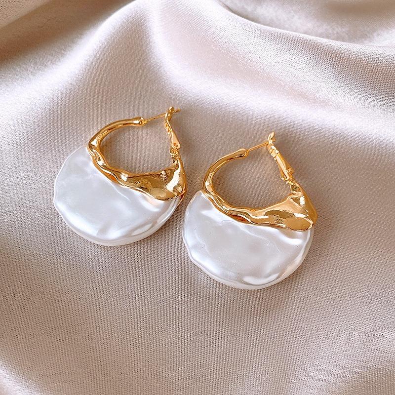Vintage Simple Exaggerate Luxury Earrings Women Trend Fashion Geometric Party Gifts Jewelry Cute Exquisite Accessories