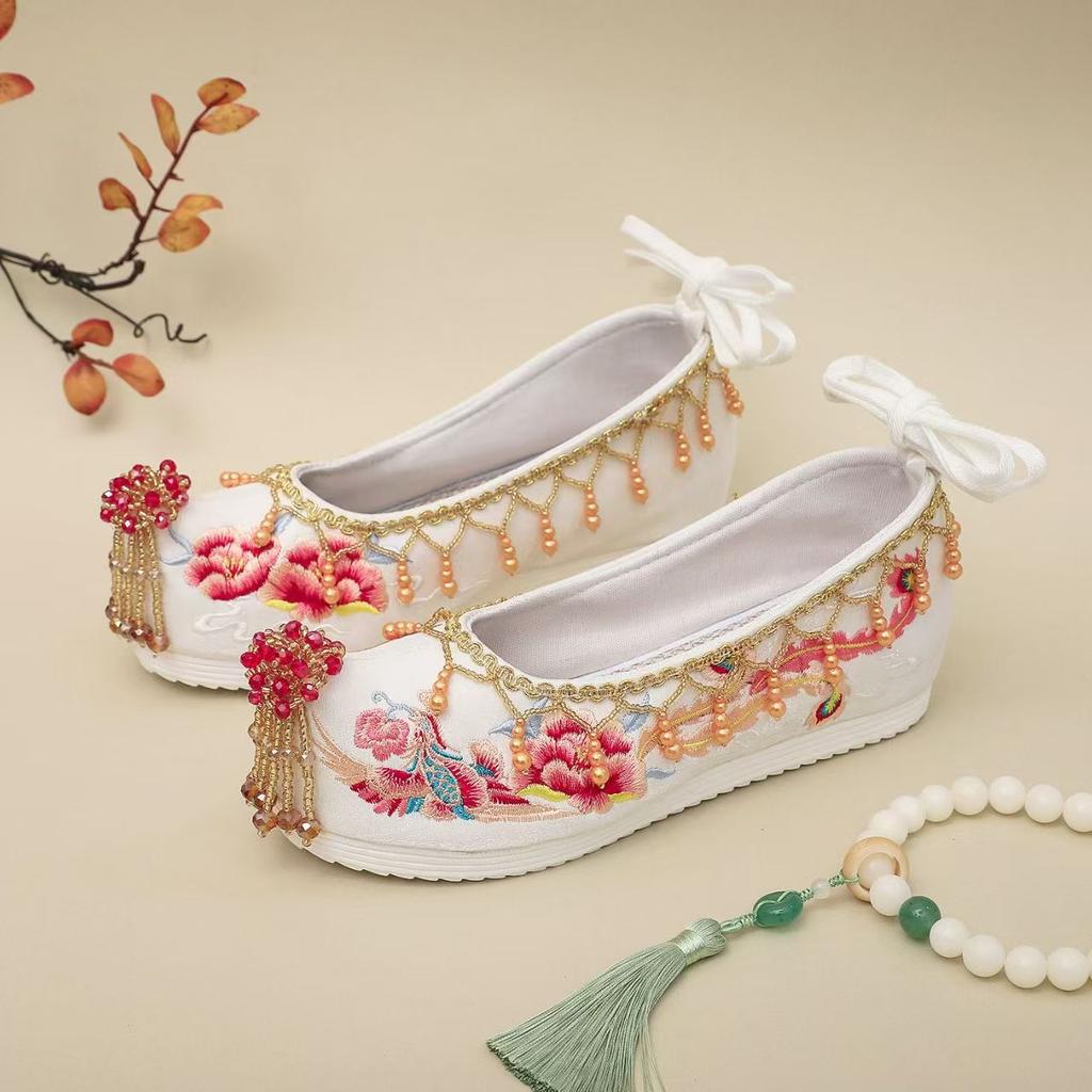 Woman's Chinese Traditional Wedges Embroidered Shoe Soft Sole Non Slip Ankle Strap String Bead Tassel Hanfu Shoe Wedding Shoes