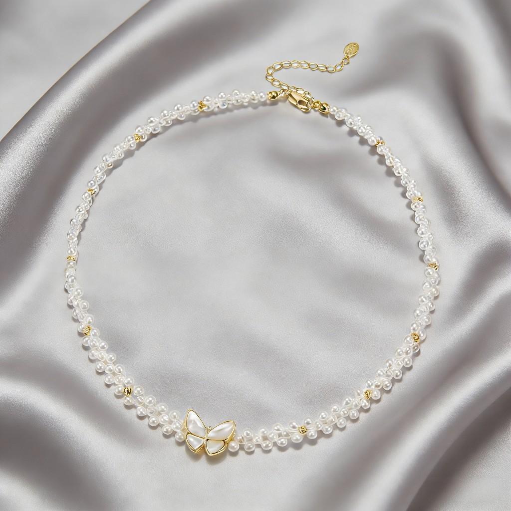 A Fritillary Butterfly Woven Pearl Choker Neck Chain Neck Evening Dress Accessories Necklace Collarbone Chain