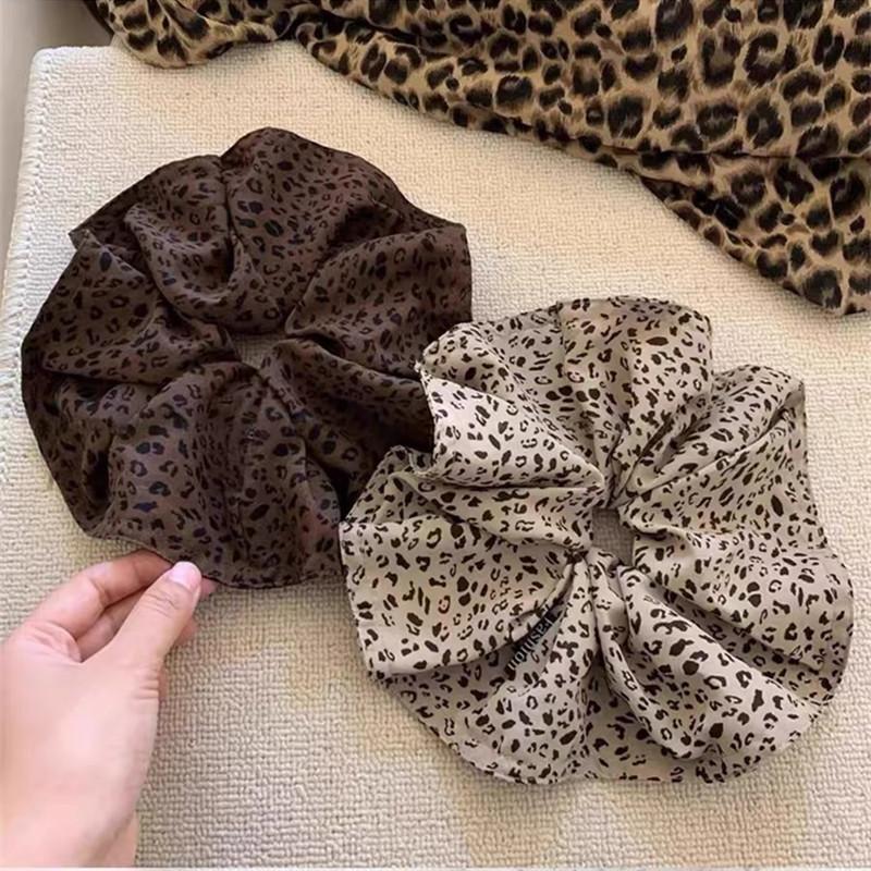 Autumn and winter, lazy and casual temperament, oversized leopard print large intestine hair tie, high-end low-ball hair tie for women
