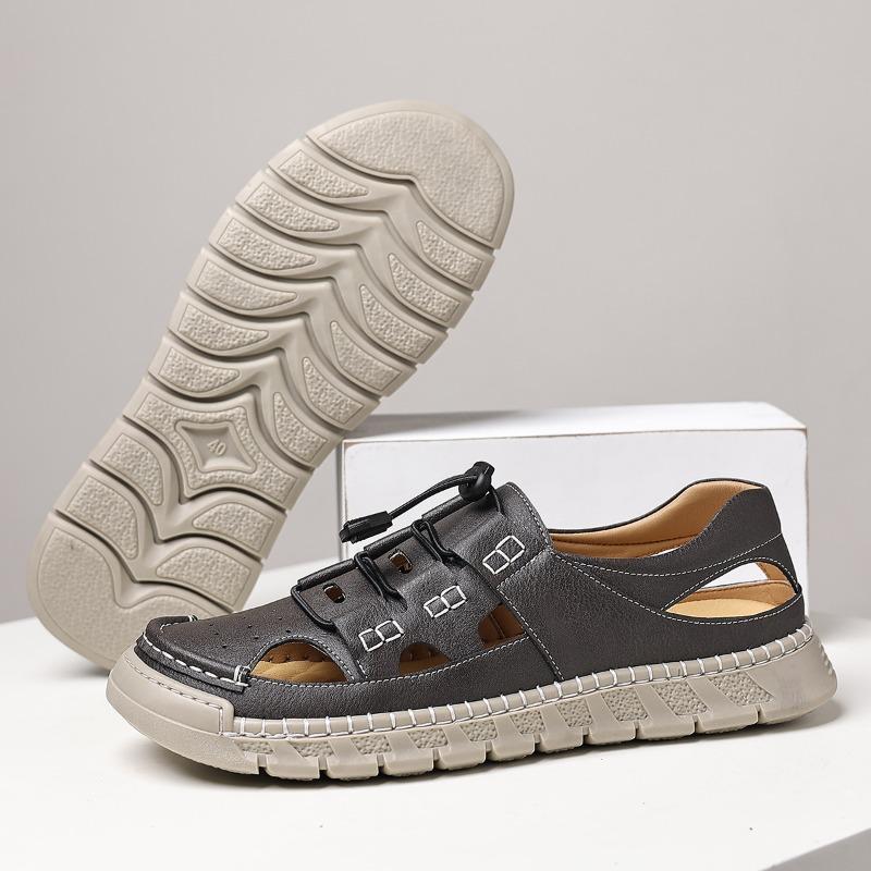 Sandals for Men Retro Handmade Leather Sandals Summer Hollow Out Leather Sandal Outdoor Casual Sport Sandals for Men Beach Shoes