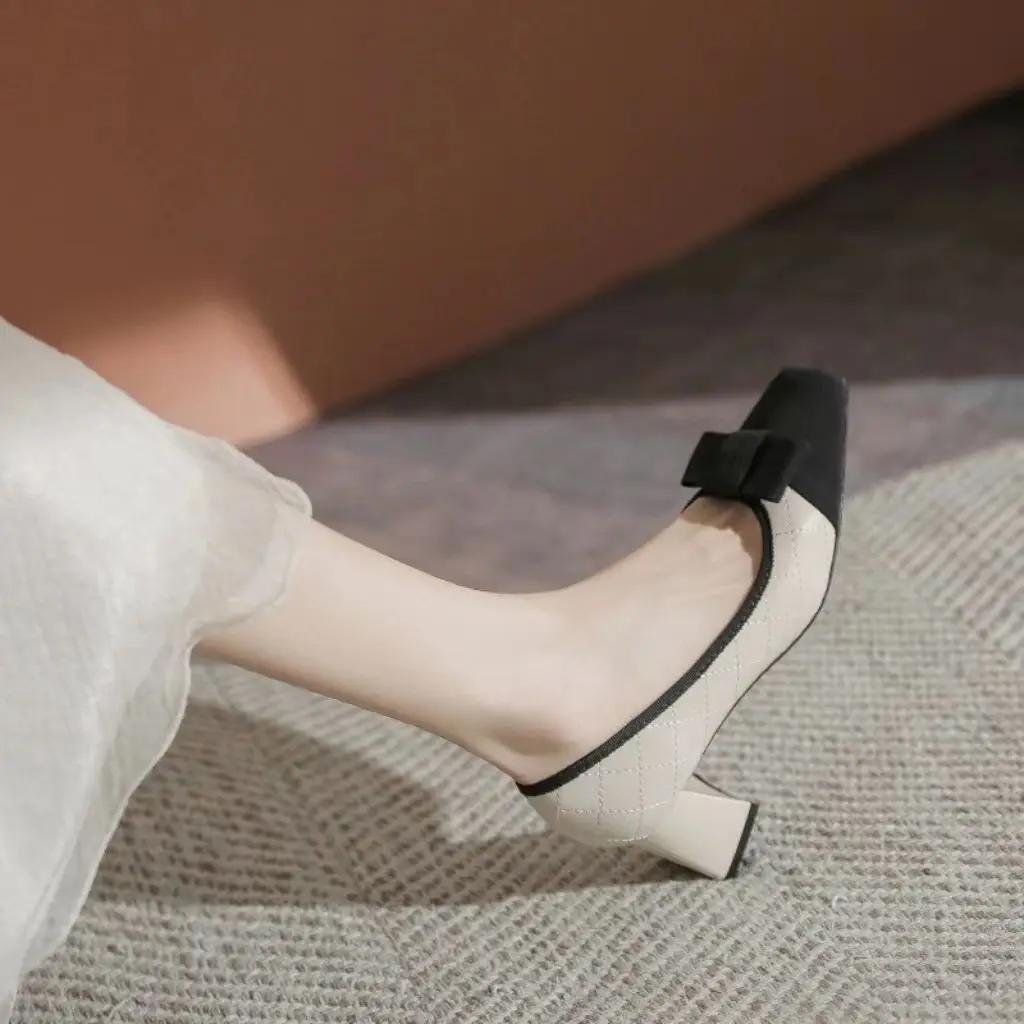 Pantofi cu Fundă pentru Femei Vârf Pătrat Toc Mediu Toc Bloc Pompi Chunky pentru Femei Y2k Calitate Înaltă Stil Coreean Vânzare cu Ridicata Primăvară 39
