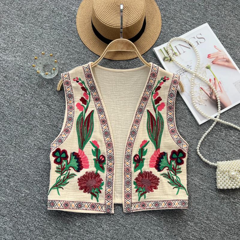 Crochet Top Embroidery Floral Tank Tops Knitted Women V-neck Folk Fashion Vest for Women Vintage Plus Size