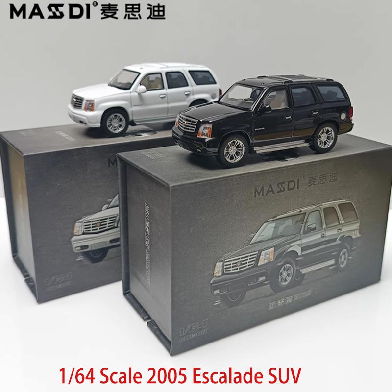MASSDI Diecast 1/64 Scale 2005 Escalade SUV Alloy Simulation Car Model Classic Collection Souvenir Boy Gift Display Oranment