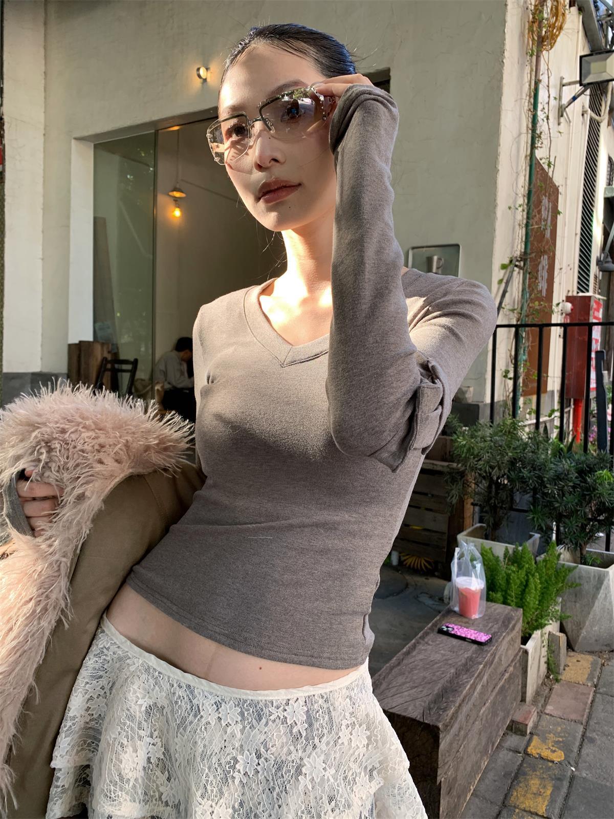

American Personality Women s Slim V-neck Long Sleeve Pocket T-shirt, Autumn/Winter 2025 One Size серый