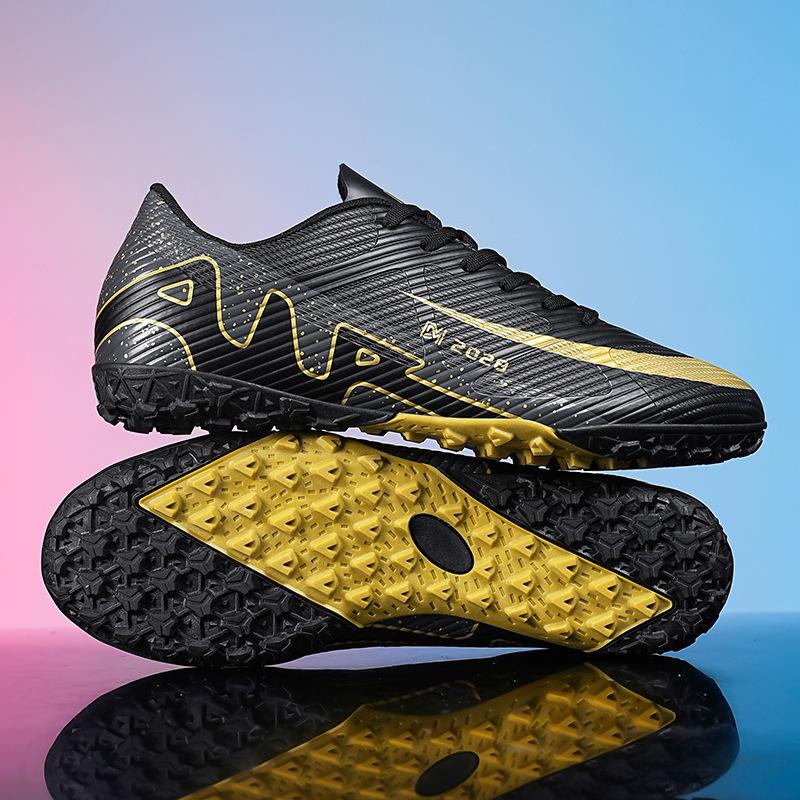 Large size C Luo 14 thorn 15 football shoes, boys and girls, students, broken nails, spikes, competition training shoes