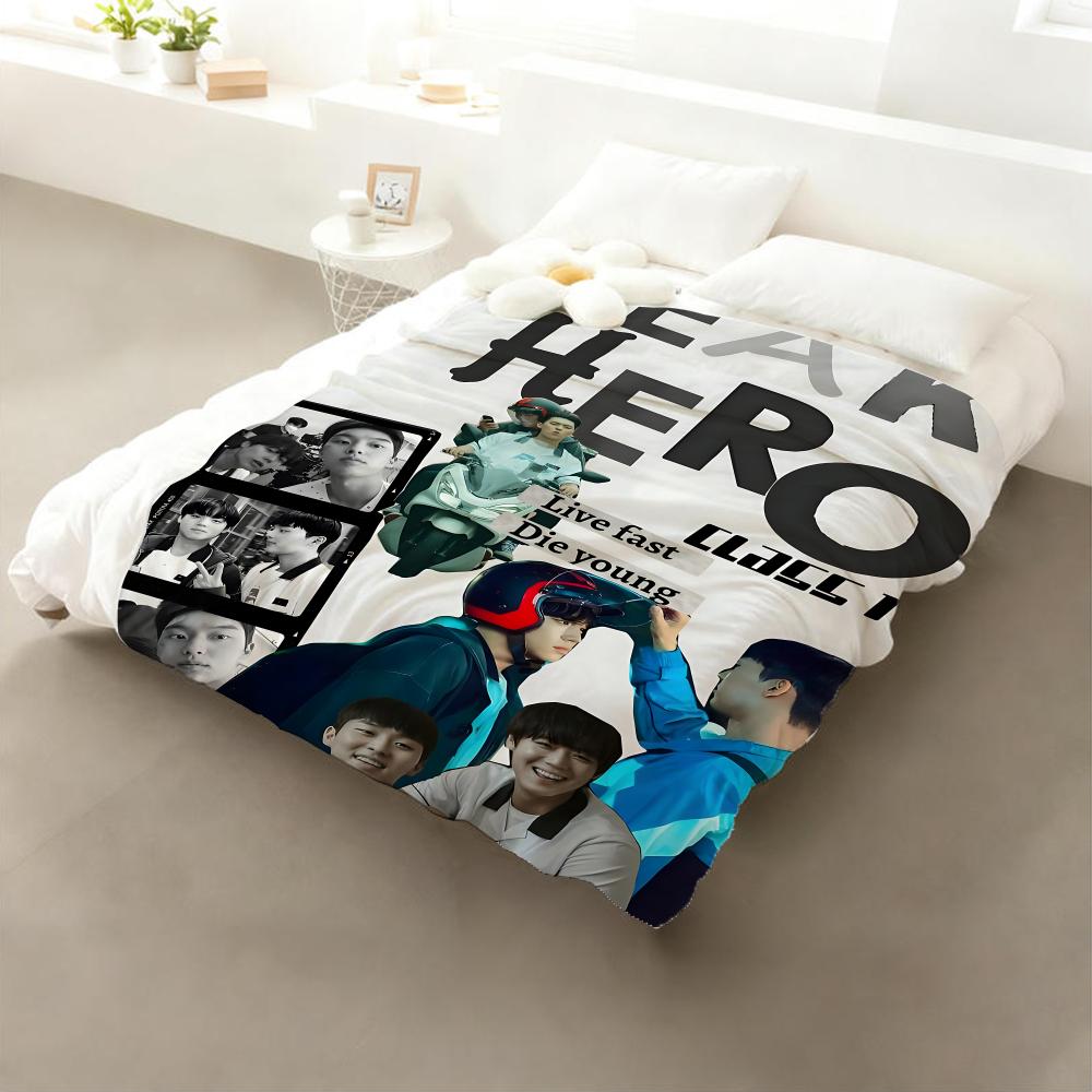 

Korean Drama Weak Hero Class 2 Throw Cozy Soft Flannel Throw Lightweight Skin-Friendly For Sofa Bed Office & Travel 75cmx90cm
