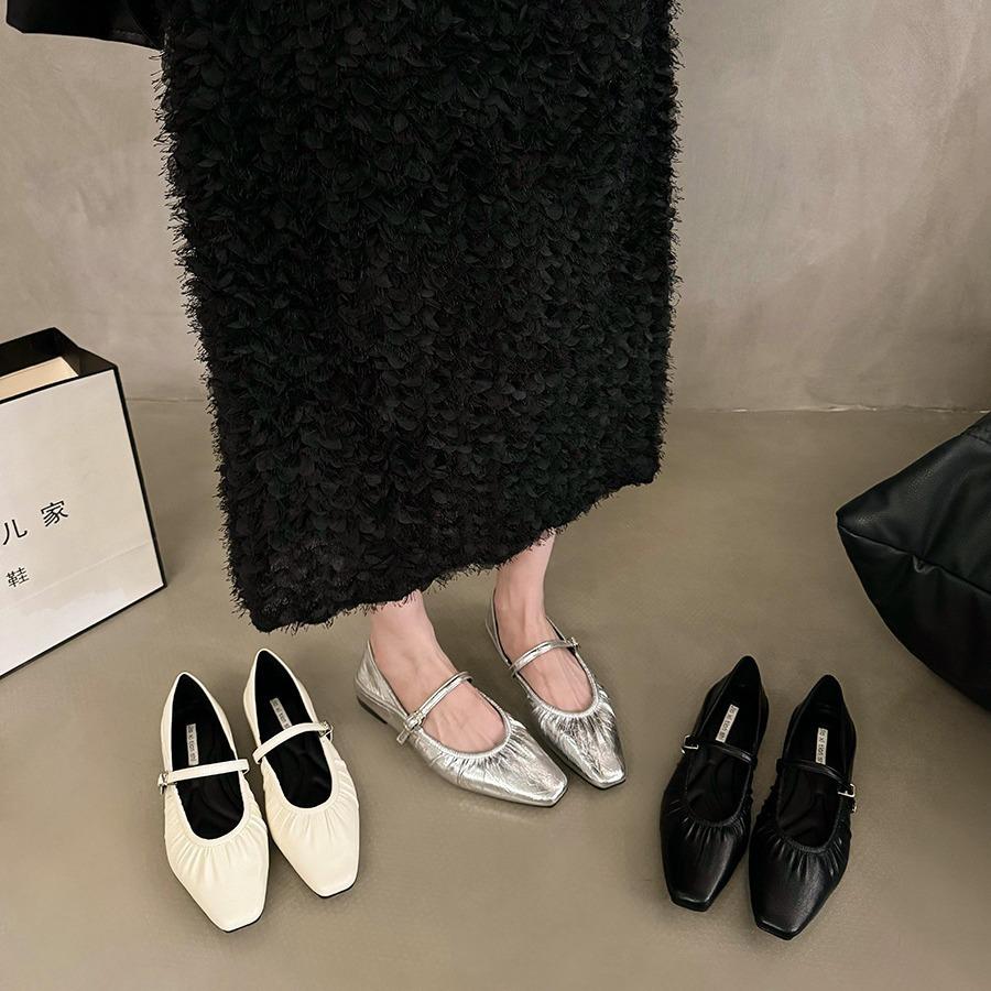 Flat-bottomed silver French spring and autumn niche single shoes women's 2024 new popular skirt Mary Jane evening shoes