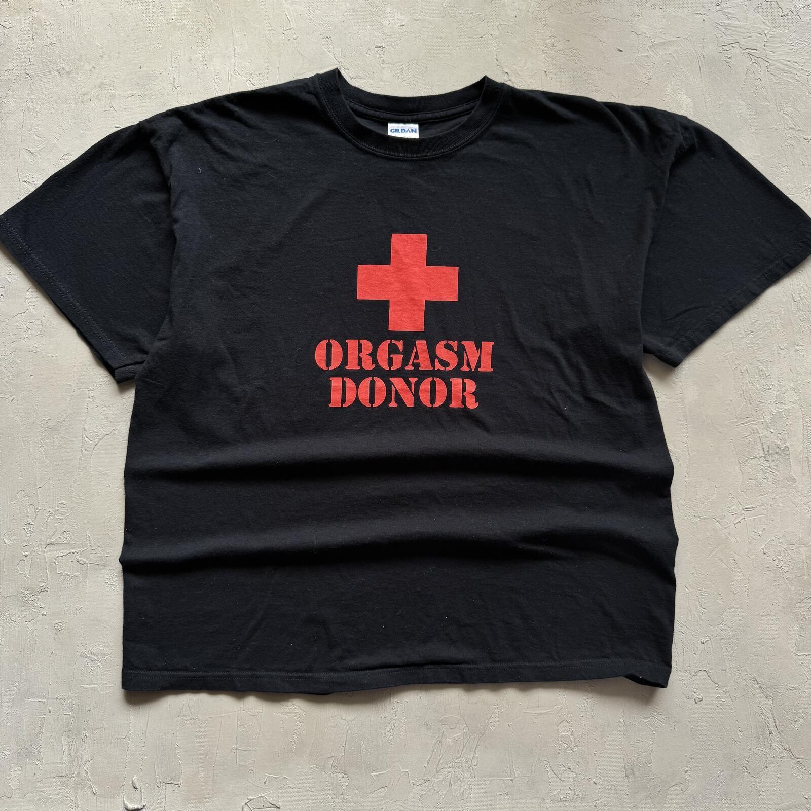 Vintage 2000s Red Cross Blood Donor Funny Humor Black T Shirt Unisex T-Shirt S